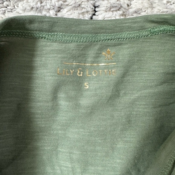 Coco Raglan Top by Lily & Lottie Size S Sage Green - Picture 4 of 4
